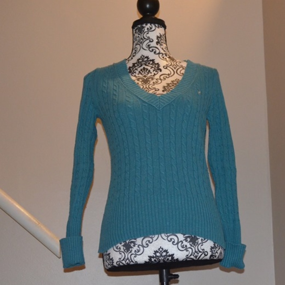 American Eagle V-Neck Sweater